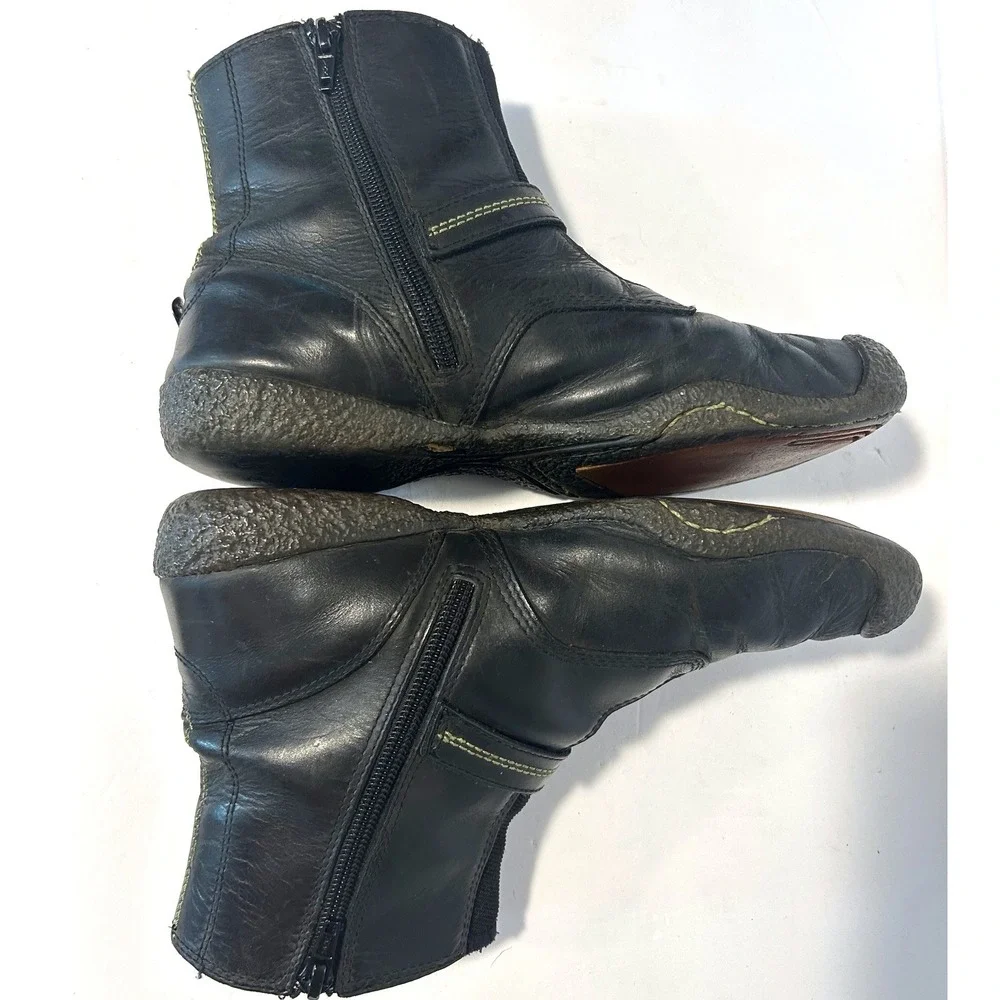 Keen leather ankle